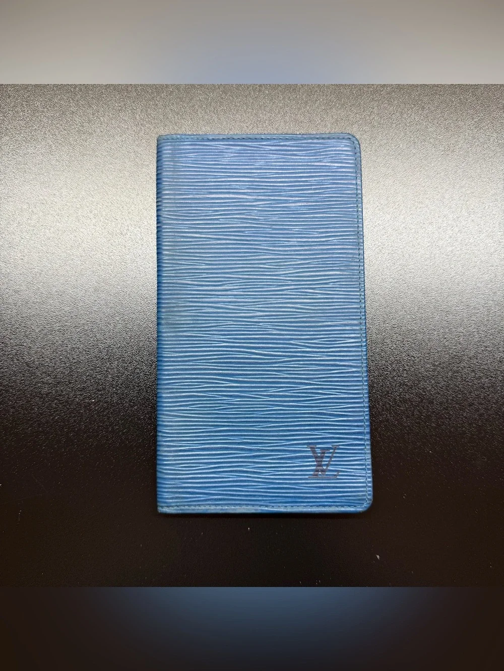 Louis Vuitton Blue Epi Portefeuille Brazza Wallet
